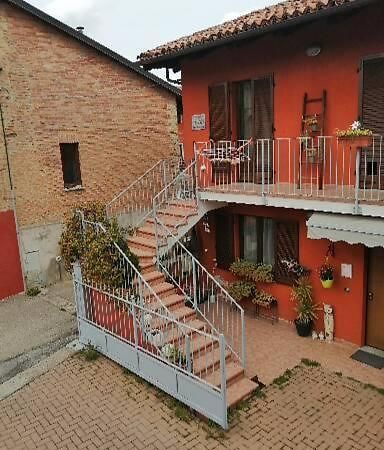 Casa Carolina Bed & Breakfast Castellinaldo Exterior photo
